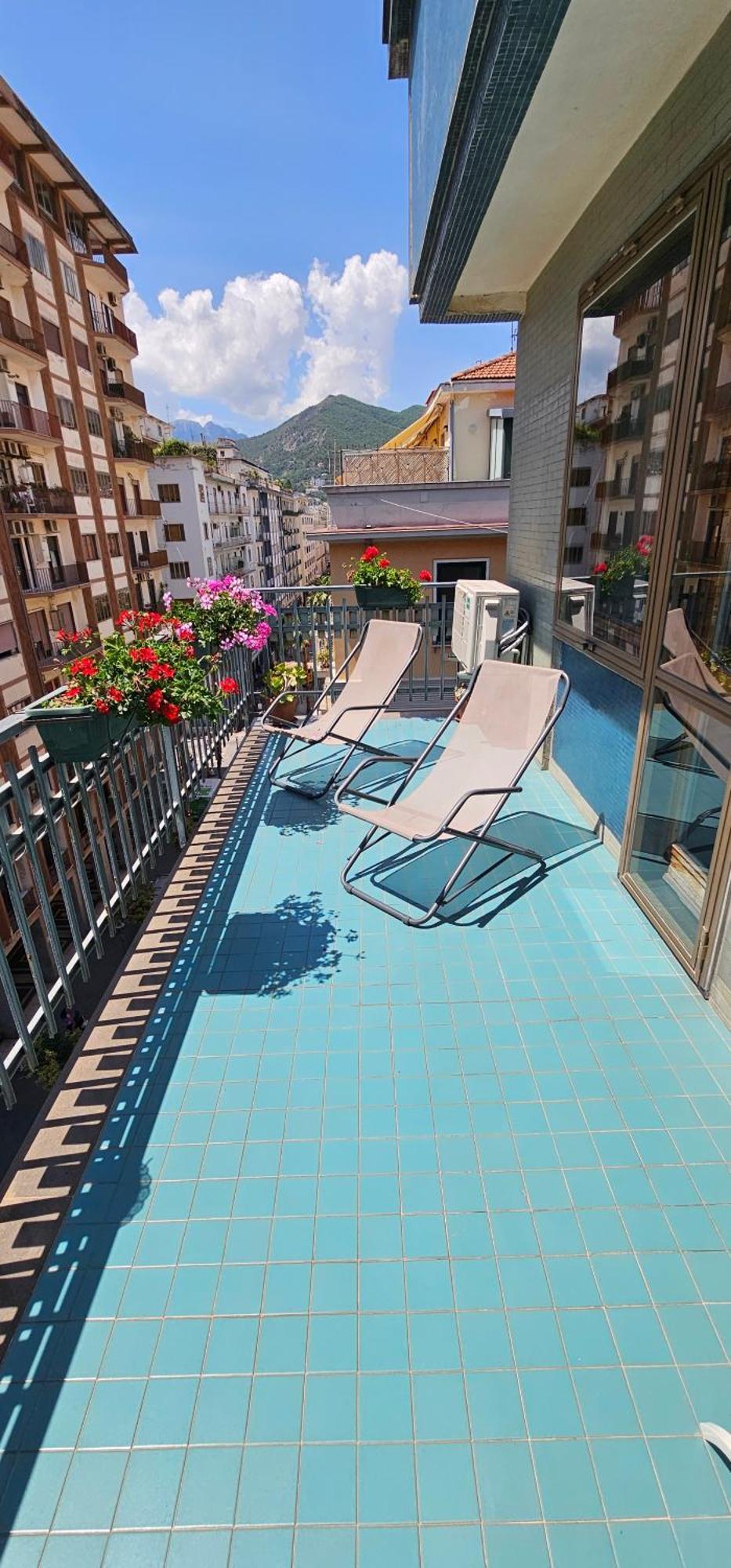 Casa Di Linda Lägenhet Salerno Exteriör bild